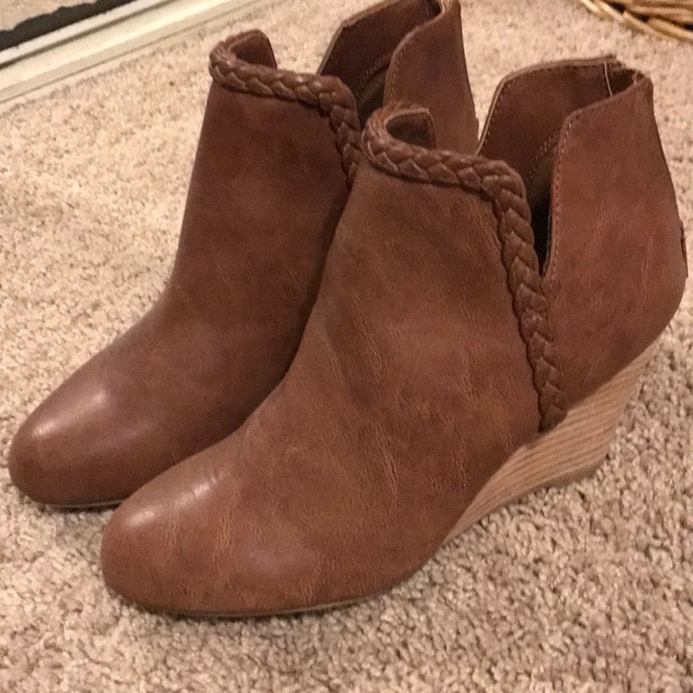 Faux leather brown wedge heeled booties